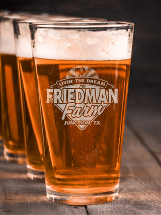 Livin' The Dream Farm : Pint Glasses - Engraved