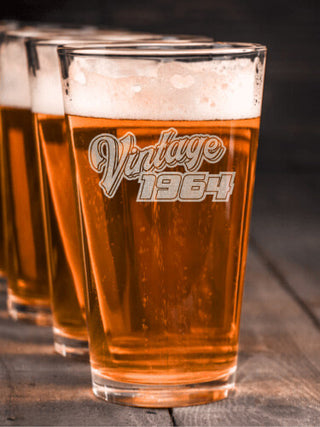 Vintage : Pint Glasses - Engraved