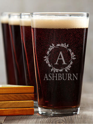 Wreath Monogram : 4 Pint Glasses - Engraved 4 Coasters Gift Set