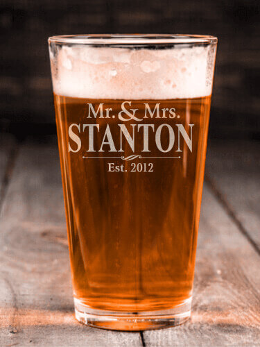 Mr and Mrs Clear Pint Glass - Engraved (single)